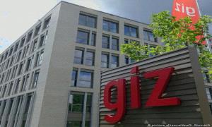 باكثر من 100 مليون يورو .. وثائق ألمانية تفضح تورط الـ (GIZ) في تمويل مشاريع وهمية لصالح الحـ,ـوثيين
