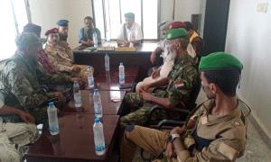 مدير عام أحور يترأس اجتماعاً للقيادات الأمنية والعسكرية لمناقشة الأوضاع الأمنية والتنموية بالمديرية