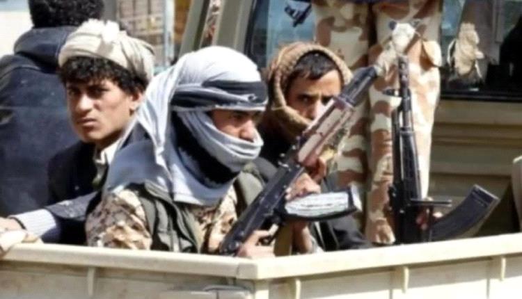 مليشـ.ـيا الحو.ثي تختطف طبيبًا في إب بعد مطالبته بصرف مستحقاته المالية