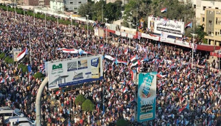 بيانات رسمية واتهامات بتمويل خارجي.. الجمعية الوطنية للانتقالي تنفي «انشقاق العشرات» وتؤكد: 5 فقط سقطوا في «محاولة شراء الذمم»