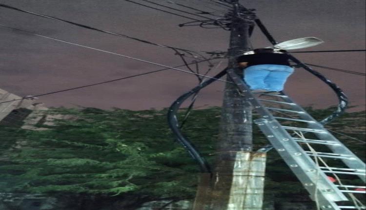 بتوجيهات مدير عام خورمكسر… استمرار أعمال صيانة الإنارة وتركيب كشافات LED في عدد من أحياء المديرية