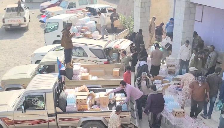 مديرية الحصين تُسيّر أولى قوافل الدعم للمرابطين وسط التفاف شعبي واسع ورسائل وفاء من أبناء المديرية