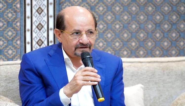 رئيس الوزراء: المرأة اليمنية نموذج للصمود وشريك أساسي في بناء الدولة