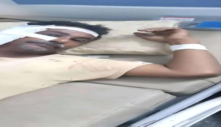 طبيب ينجح في إعادة أذن مواطن بترت خلال عراك في سوق بأبين
