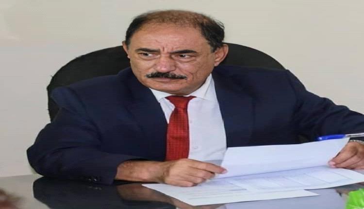 محافظ الضالع يشدد على ضرورة العمل الإداري  ويشيد بتضحيات القوات المسلحة في الجبهات