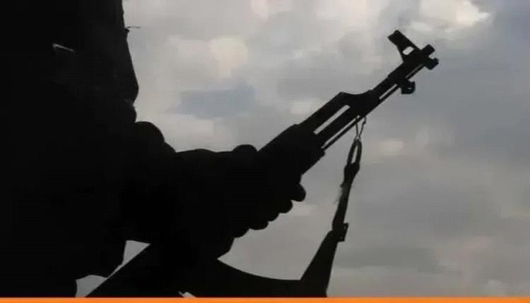 خلاف على شتلتَي قات ينتهي بجريمة قـ,ـتل أسرية في هذه المحافظة!