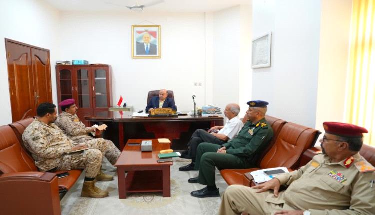 عضو مجلس القيادة يترأس اجتماعاً أمنياً في حضرموت