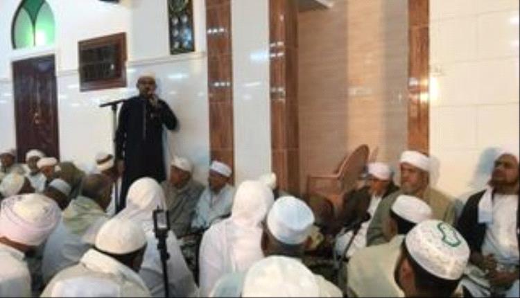 «ختايم القرآن» في اليمن.. وداع روحاني لشهر رمضان