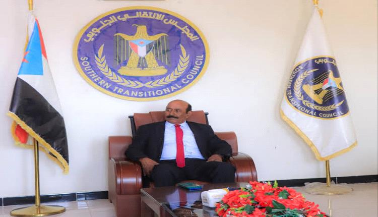 الشيخ لحمر بن علي لسود يبعث برقية تهنئة بمناسبة عيد الفطر المبارك إلى القيادة السياسية الجنوبية ممثلة بالرئيس  الزُبيدي