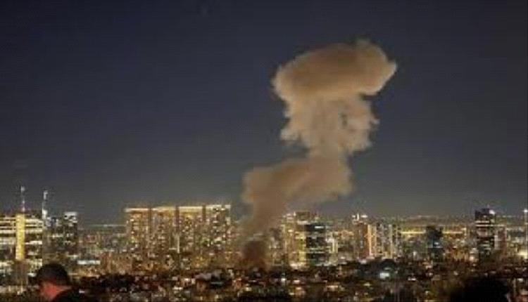 دوي انـ.ـفجارات في تل أبيب بعد رصد صـ.ـواريخ أُطلقت من إيران