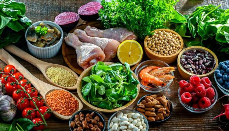 نظام غذائي محدد يقلل تدهور الدماغ لدى كبار السن ..
..