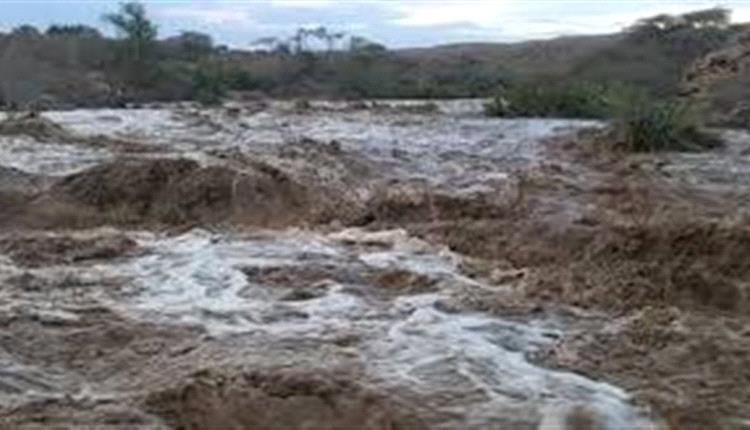 أمطار غزيرة على معظم محافظات الجنوب عقب تحذيرات الأرصاد من منخفض جوي