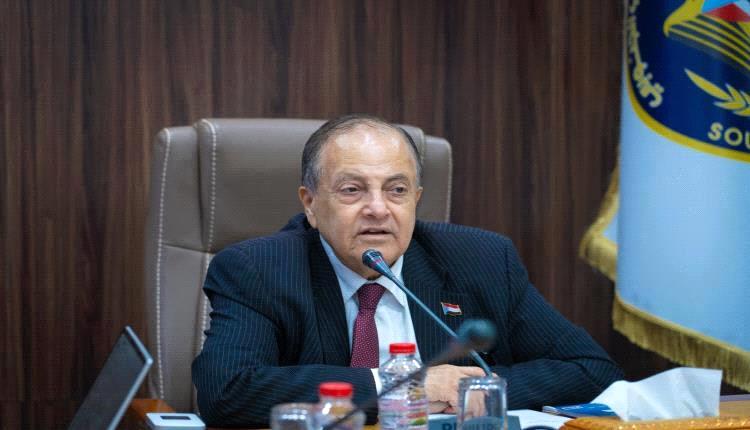 تصعيد في خطاب وفد المجلس الانتقالي بالرياض في مواجهة الضغوط السعودية
