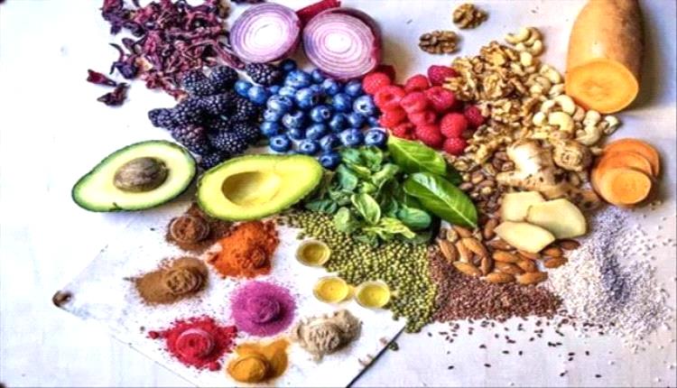 انخفاض السكر المفاجئ؟ إليك 6 أطعمة ترفعه بسرعة وتجنب المضاعفات