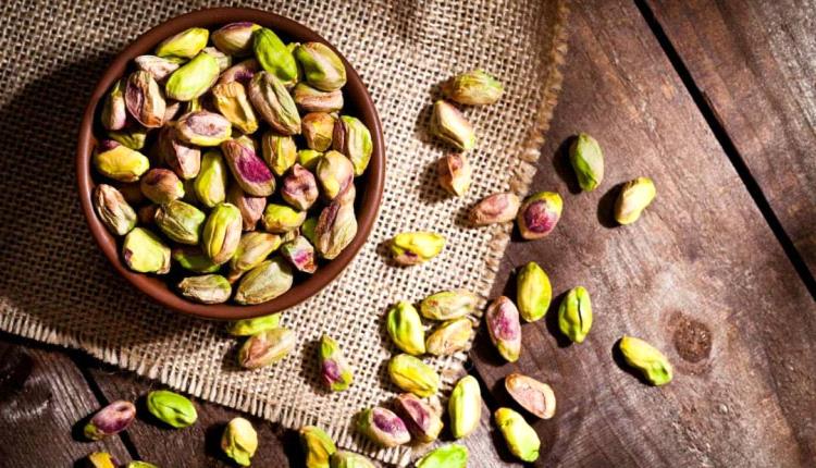 بين الفوائد والسعرات.. هل الفستق خيار مثالي أم فخ غذائي؟