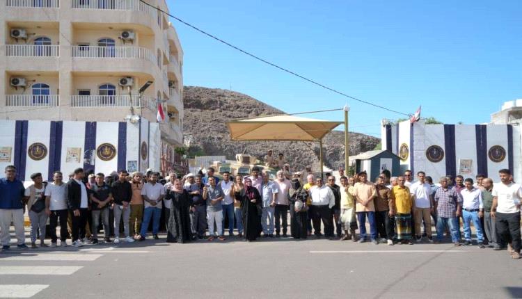 الأمانة العامة تواصل وقفاتها الاحتجاجية في مواجهة محاولة إسكات صوت شعب الجنوب ومصادرة ارادته