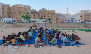 بحضور انتقالي شبام ووفاءً لشهداء المستقبل الواعد.. أهالي المديرية يقيمون مائدة إفطار رمضاني تخليداً لتضحيات الأبطال