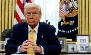 ترامب يجري مباحثات هاتفية مع رئيس الإمارات وعاهل البحرين ونتنياهو