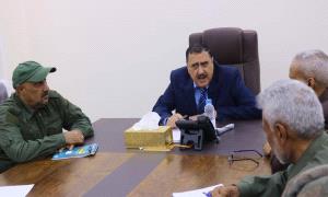 مدير أمن عدن يترأس اجتماعًا موسعًا لمدراء مراكز الشرطة ويشدد على تصعيد الحملات الأمنية وضبط الظواهر الخطرة