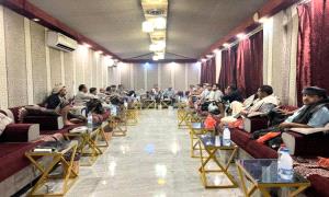 عدن تشهد حراكاً شبوانياً احتجاجياً على قرار اعتقال الشيخ لحمر بن لسود