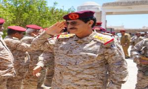 أبو الإرهـ.ـاب يعيد مأساة 1994: وزير الدفاع اليمني يشرع في تسريح القوات المسـ.ـلحة الجنوبية