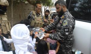 قائد قوات حرس المنشآت وحماية الشخصيات ينفذ زيارات عيدية لمنتسبي القوات 
