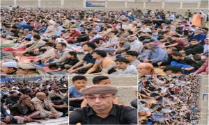 مدير عام حالمين يؤدي صلاة عيد الفطر المبارك مع المواطنين في ملعب الشهداء