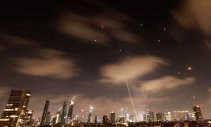 "اقتصاد الصـ.ـواريخ".. هل تحسم فاتورة الحرب المعركة مع إيران؟