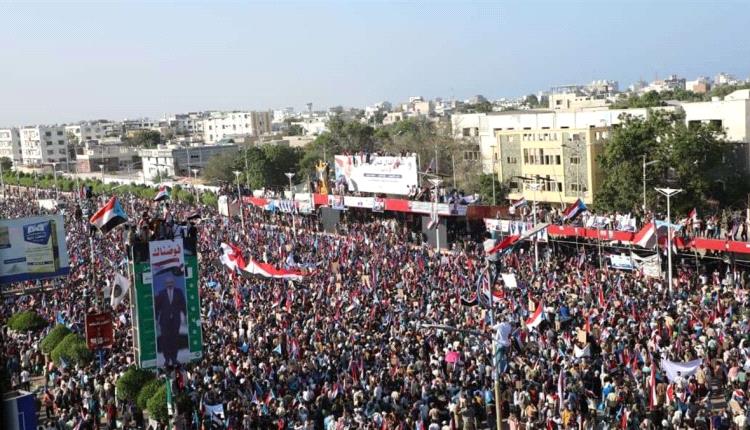 القيادة المحلية لانتقالي لحج تبارك نجاح مليونية 4 مايو: شعب الجنوب جدد التفويض للرئيس الزبيدي من ساحة العروض