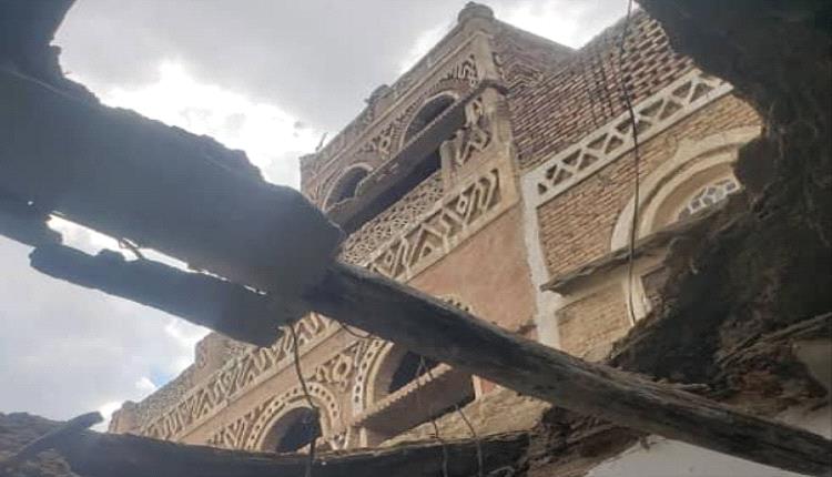 إصابة مواطن في صنعاء جراء انهيار جزئي لمنزله بسبب الأمطار الغزيرة


