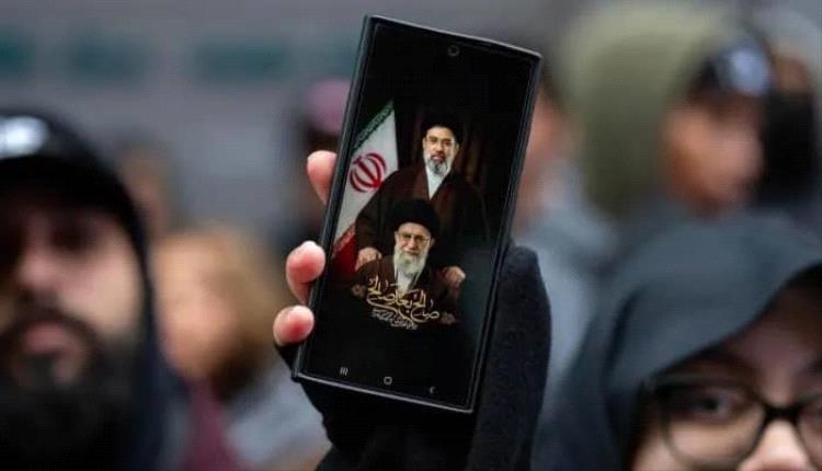 إعلام طهران يصنع "قائد الظل".. حملة لتلميع مجتبى خامنئي