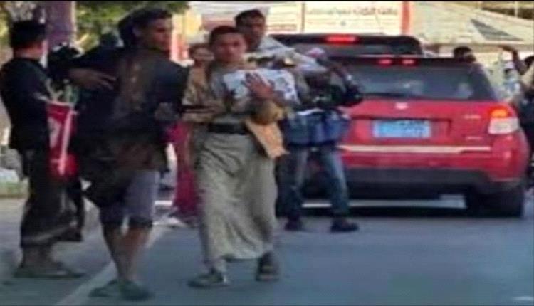حملة اختطافات حو.ثية بحق الباعة المتجولين في جولة الرويشان بصنعاء