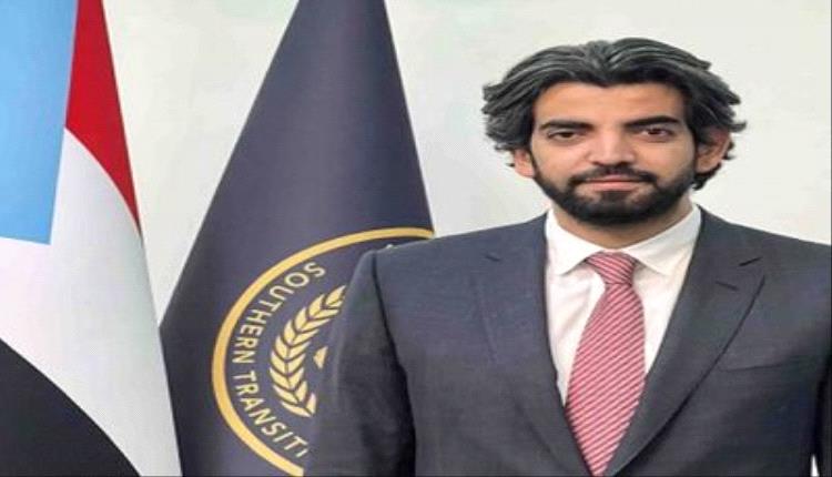 عمرو البيض.. من أضاع مركزه القانوني والسياسي في صنعاء لن يستطيع استعادته في عدن