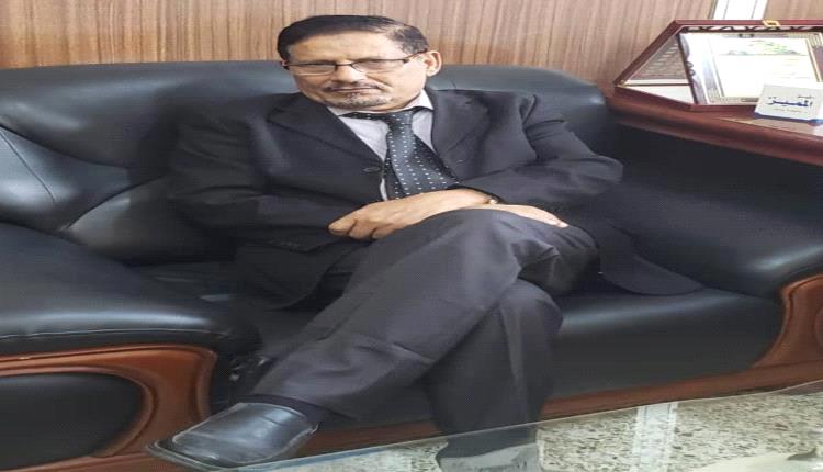 وكيل عدن يؤكد دعم مسار التنمية ويشيد بجهود المحافظ في تحسين الخدمات