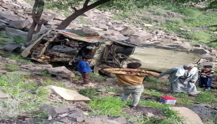 إصـ,ـابة سبعة اشخاص في حـ,ـادث مـ,ـروري مروع بمحافظة تعز