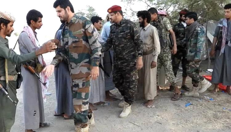 قيادات بقوات محور سبأ تتفقد المرابطين في المواقع الأمامية بجبهة حريب