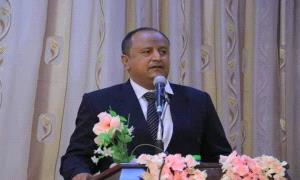 الكثيري يرد على العليمي: الرياض تجدد دعمها للقضية الجنوبية "مواقف وواقع لا تميل إلى الشعارات" 
