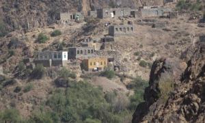 غيبوبة مفاجئة تحرم أطفال قرية "حمري" فرحة العيد وعائلهم يرقد في مشافي عدن