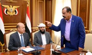 زلزال سياسي في الرياض.. بن بريك يواجه العليمي بـ "حقائق الدمار" والمحرمي يلوذ بصمت مريب!