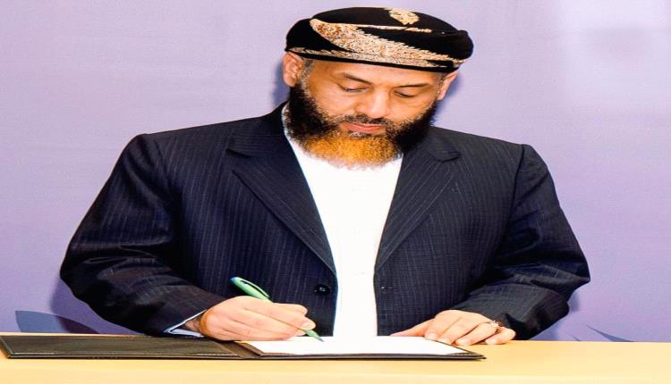 وزير الأوقاف السابق: الخصومة لا تمنح مبررًا للارتماء في أحضان الحـ,ـوثي والتخلي عن المبادئ