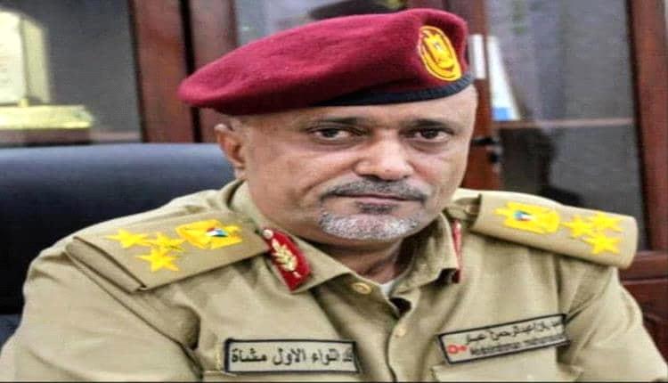 قائد اللواء الأول مشاة يعزي في استشهاد قائد اللواء 16 مشاة وإسناد العقيد معاذ علي صالح ورفاقه