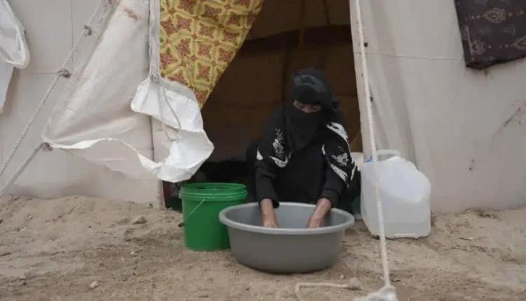 تصعيد الحو.ثيين يفاقم معاناة 65 ألف نازحة وفتاة في اليمن