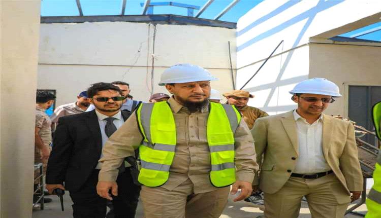 محافظ عدن يتابع تطوير إدارة البحث الجنائي ورفع كفاءتها الأمنية
