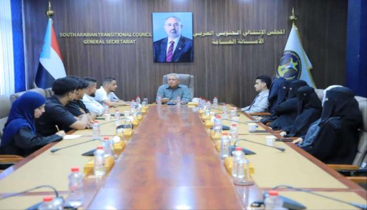بامدهف يشدد على دور الحركة الطلابية في دعم قضية الجنوب

