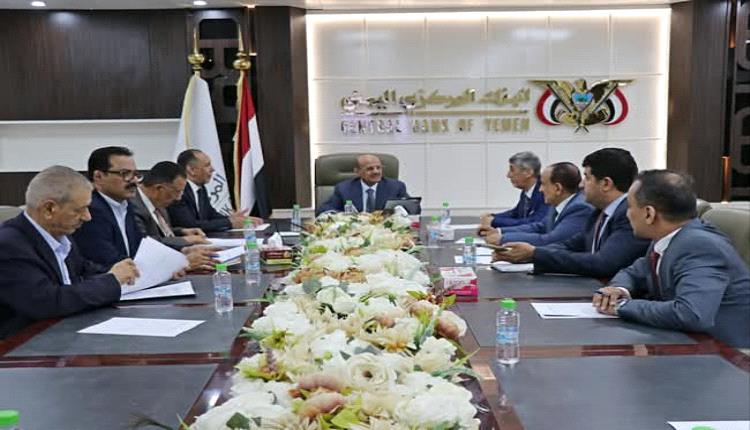 اللجنة الوطنية لتنظيم وتمويل الواردات تشدد على مكافحة تمويل الكيانات الإرهابية وتهريب الأموال والسلع
