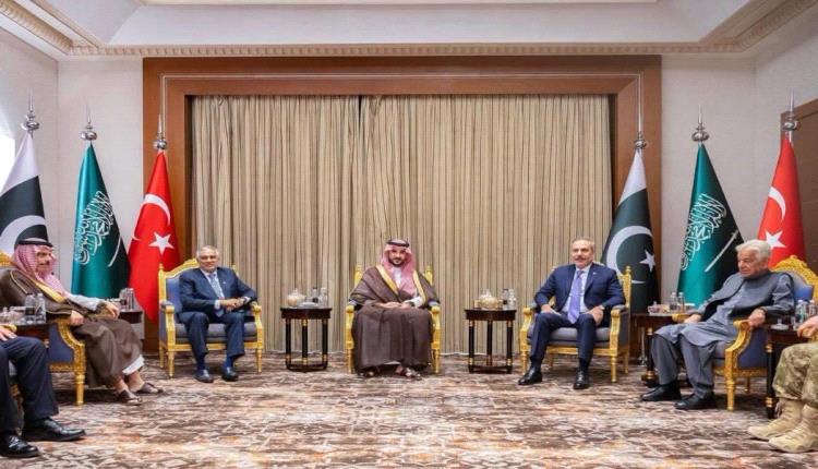 تبخر عاصفة الحزم والعزم.. السعودية من حماية الحلفاء إلى الارتماء في أحضان طهران