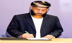 وزير الأوقاف السابق: الخصومة لا تمنح مبررًا للارتماء في أحضان الحـ,ـوثي والتخلي عن المبادئ