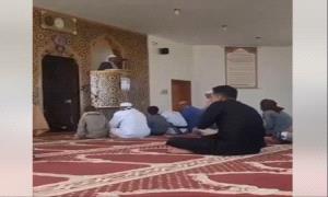 رفضًا لخطيب فرضه الحو.ثيون.. مصلّو مسجد في الحجرية بتعز يغادرون جماعيًا ويتركونه فارغًا