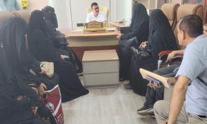 مدير البريقة يلتقي بمؤسسة الحق في الحياة ويؤكد بتوفير عدد من المتطلبات لتوسيع الخدمات لأطفال الشلل الدماغي
