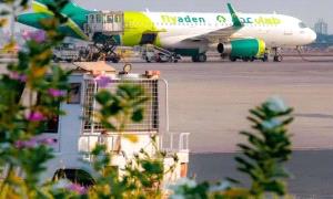 طيران عدن تدشّن أولى رحلاتها بالشراكة مع مفوضية اللاجئين لدعم العودة الطوعية إلى الصومال